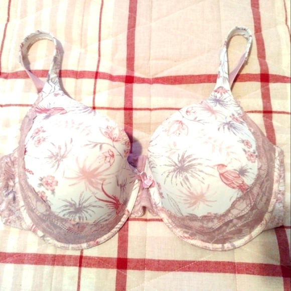 La Vie En Rose Intimates & Sleepwear La Vie En Rose White Pink